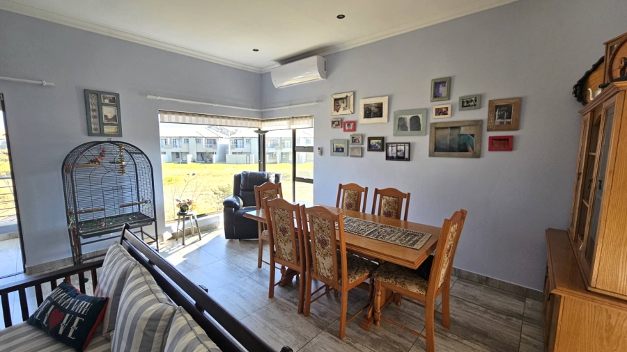 3 Bedroom Property for Sale in Gateway Manor North West